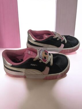 Puma Kids Black, Pink & Cream Low-Top Sneakers with Character Charm